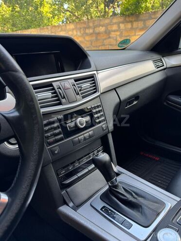 Mercedes E 200-7