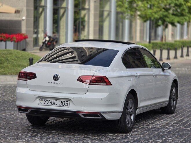 Volkswagen Passat-14