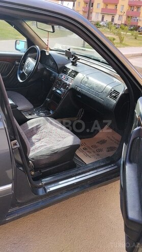 Mercedes C 200-7