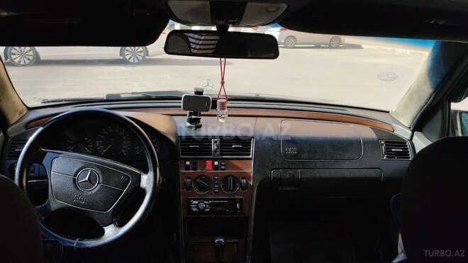 Mercedes C 200-4