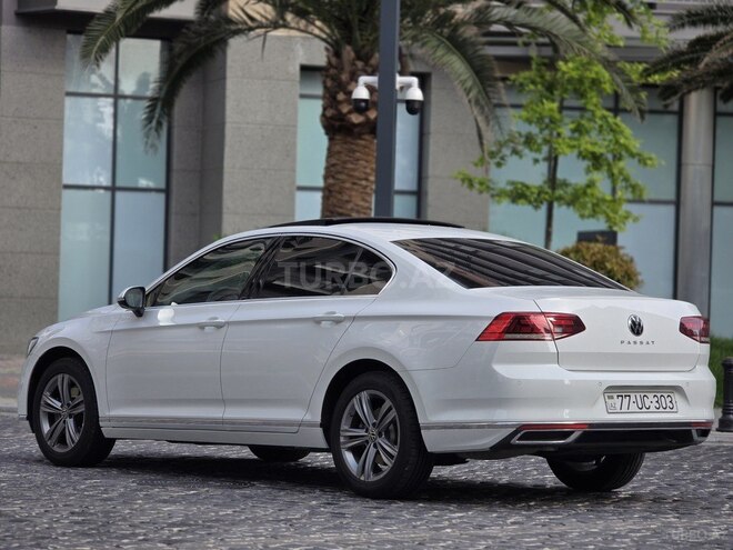 Volkswagen Passat-12