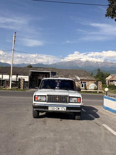 LADA (VAZ) 2107-1