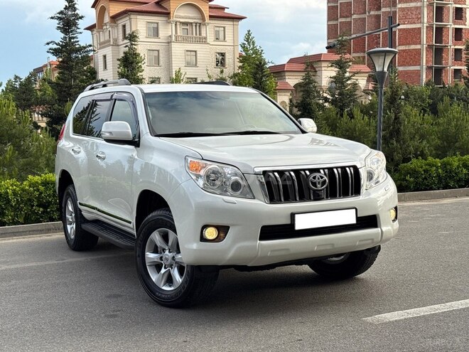 Toyota Land Cruiser Prado-12