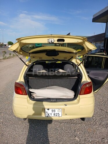 Toyota Vitz-5