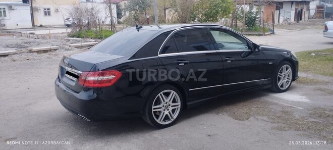Mercedes E 220-2