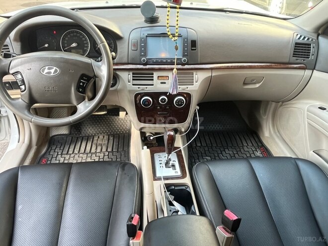 Hyundai Sonata-10