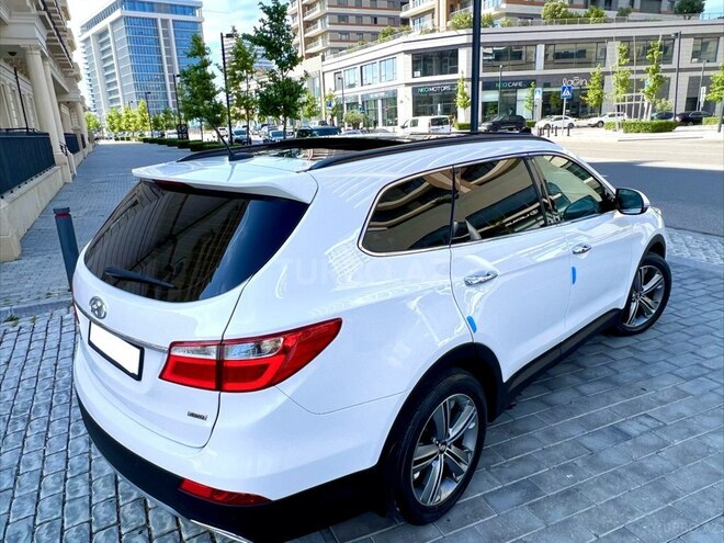 Hyundai Santa Fe-10