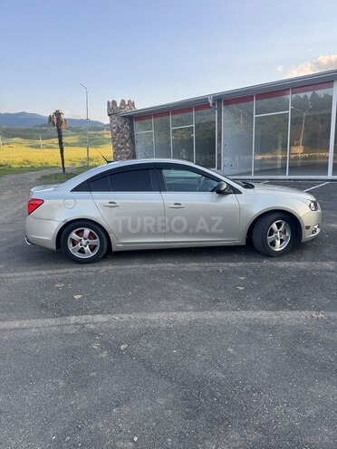 Chevrolet Cruze-4