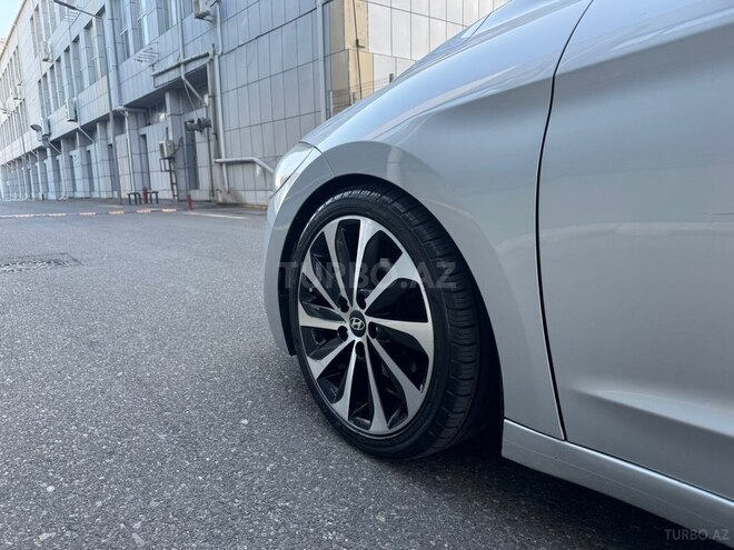 Hyundai Elantra-7