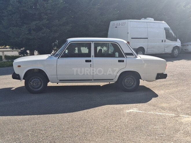 LADA (VAZ) 2107-4