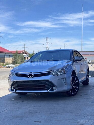 Toyota Camry-1