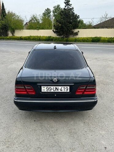 Mercedes E 220-6