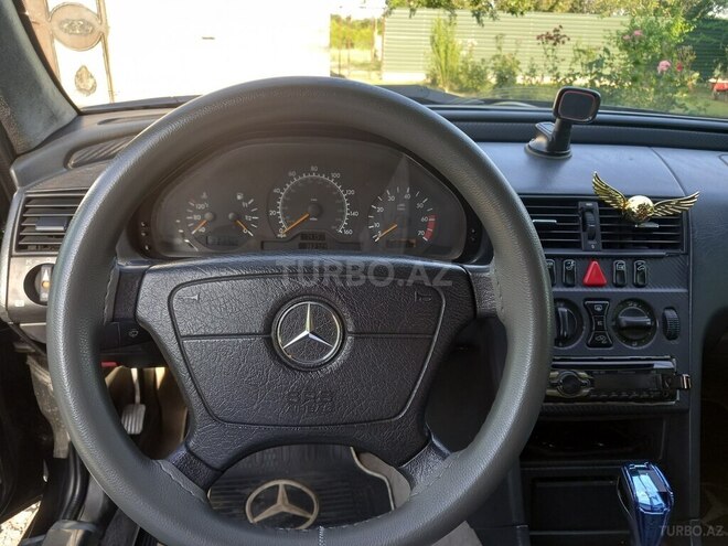 Mercedes C 230-4