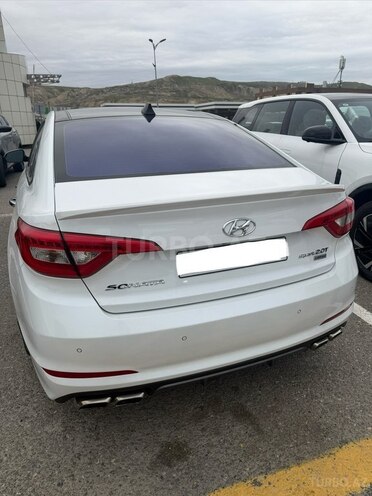 Hyundai Sonata-2