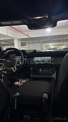 Land Rover Defender-8
