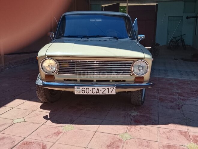 LADA (VAZ) 21011-1
