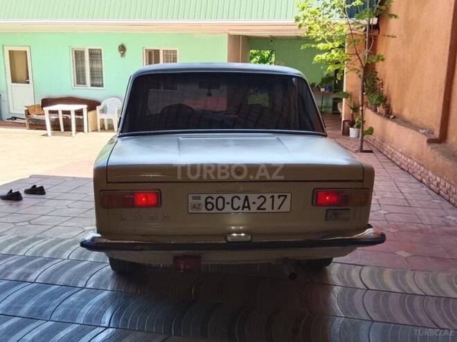 LADA (VAZ) 21011-2
