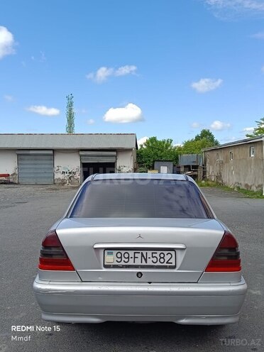 Mercedes C 200-3