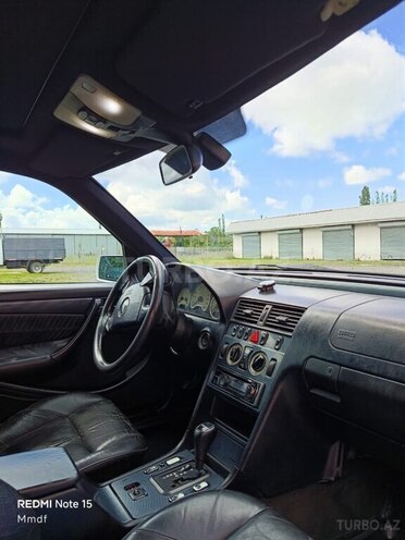 Mercedes C 200-10