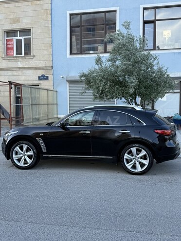 Infiniti FX50-8