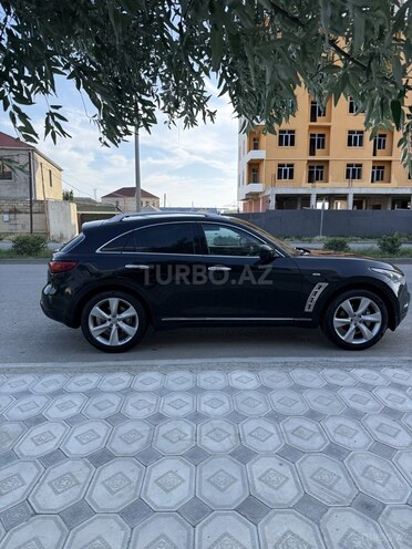 Infiniti FX50-4