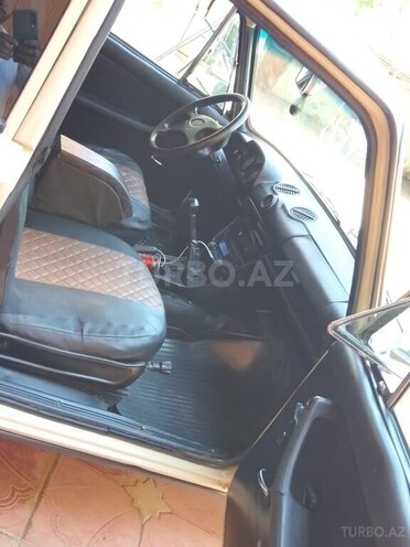 LADA (VAZ) 21011-4