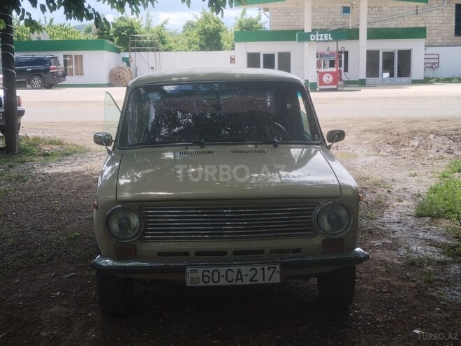 LADA (VAZ) 21011-13