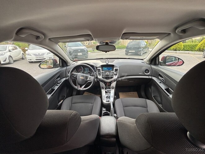 Chevrolet Cruze-10