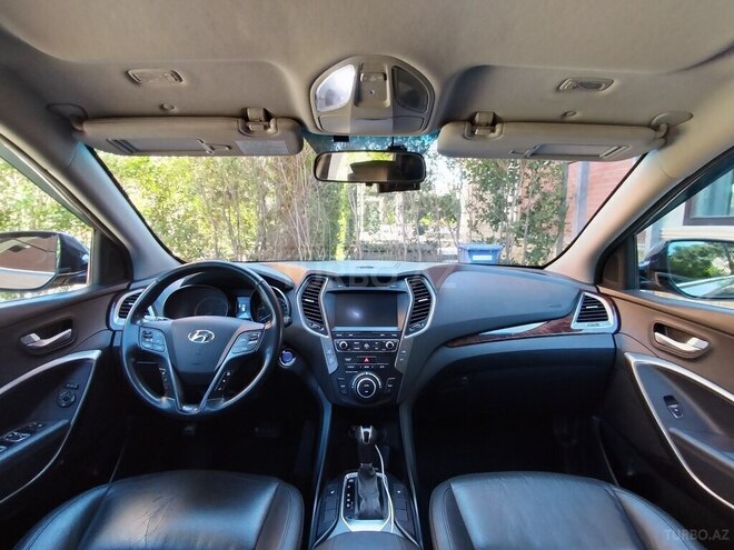 Hyundai Santa Fe-12