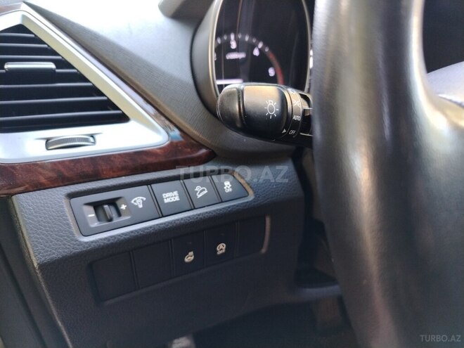 Hyundai Santa Fe-19