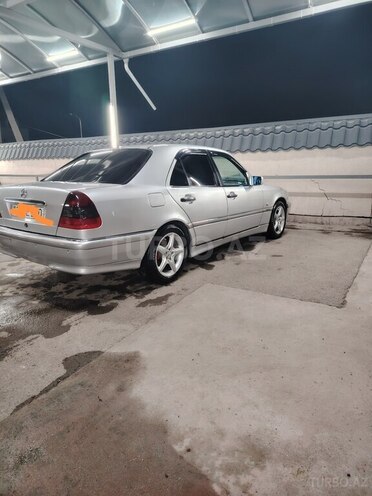 Mercedes C 180-4