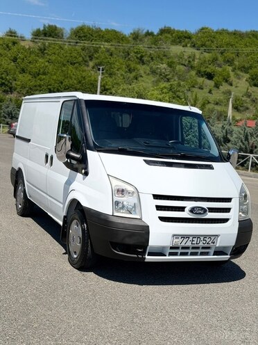 Ford Transit-4
