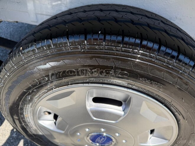 Ford Transit-14
