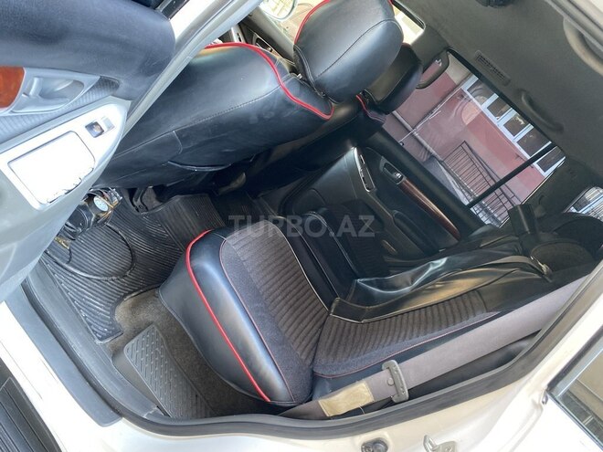 Toyota Land Cruiser Prado-17