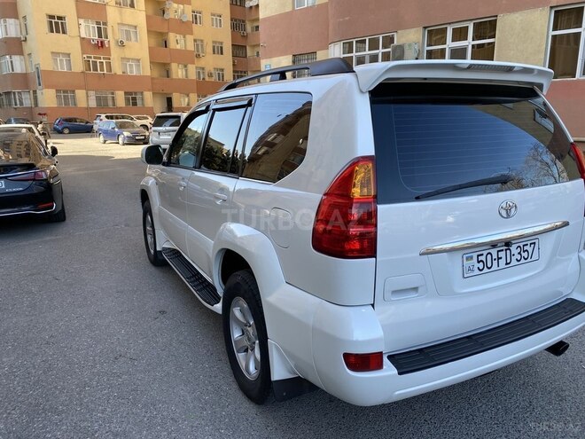 Toyota Land Cruiser Prado-11