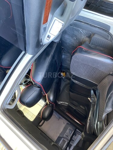 Toyota Land Cruiser Prado-15