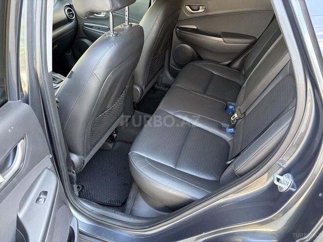 Hyundai Kona-10