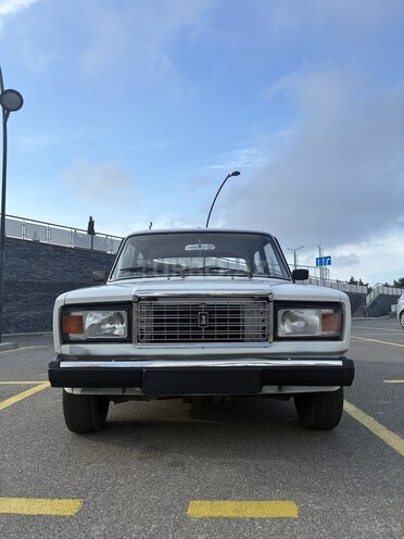 LADA (VAZ) 2107-1
