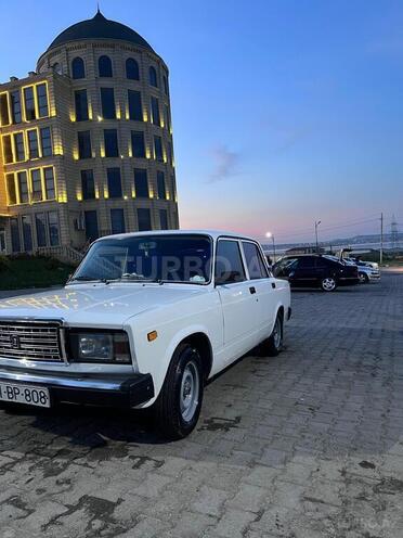 LADA (VAZ) 2107-1