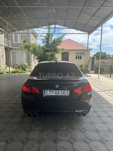 BMW 528-2