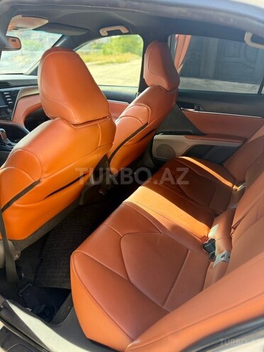 Toyota Camry-7