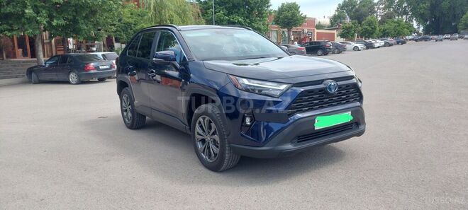 Toyota RAV4-1