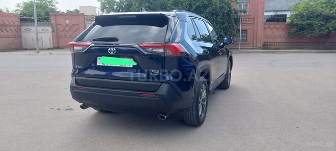 Toyota RAV4-4