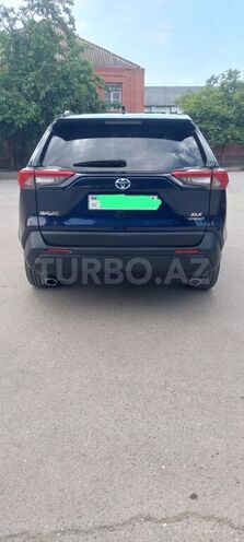Toyota RAV4-6