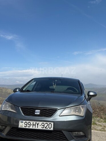SEAT Ibiza-3