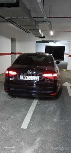 Volkswagen Jetta-2