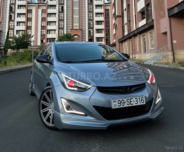 Hyundai Elantra-1