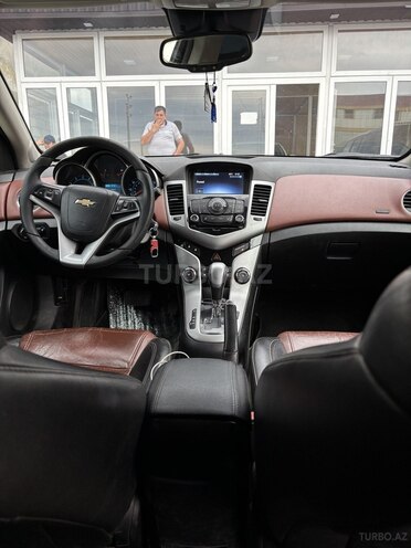 Chevrolet Cruze-6