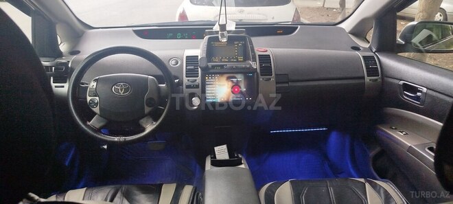Toyota Prius-16