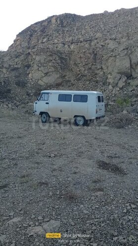 UAZ 3303-5